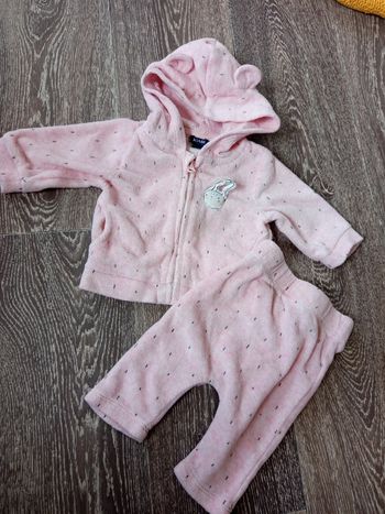 Ensemble Kiabi rose 1 mois