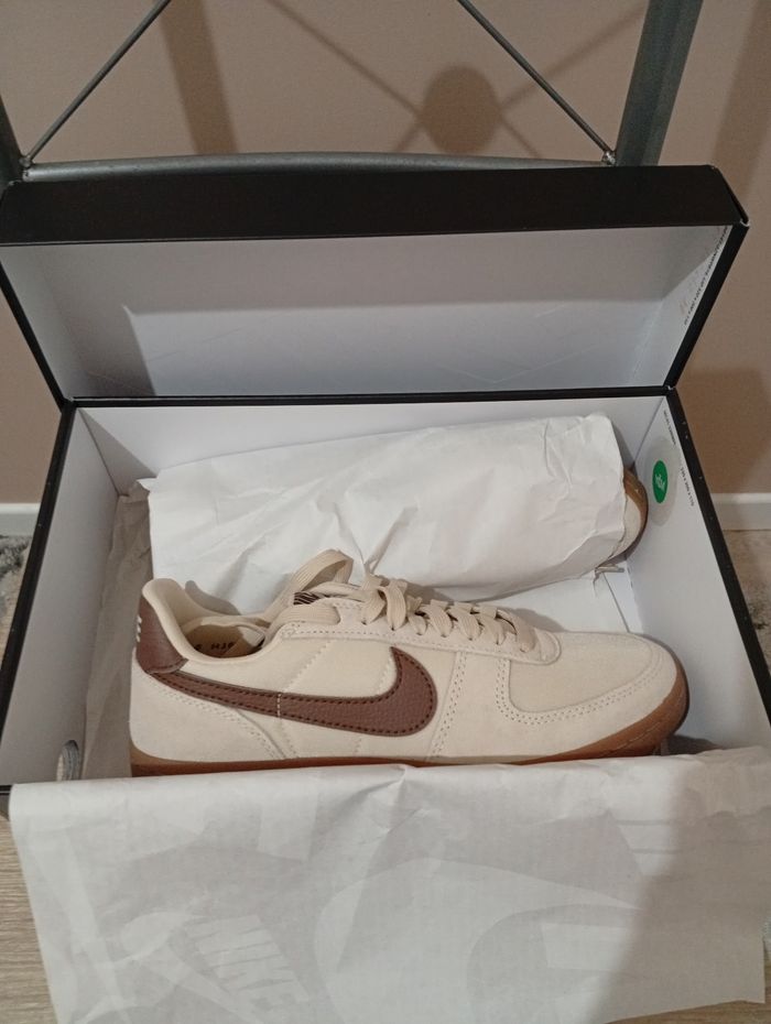 Baskets Nike neuves - photo numéro 7