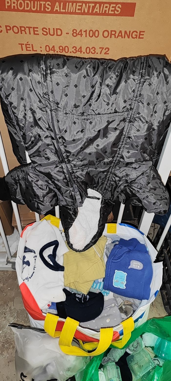 Lot de vêtements bébé garçon - photo numéro 4