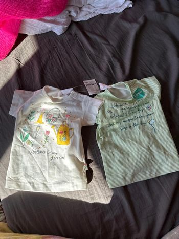 2 tshirts neufs 68