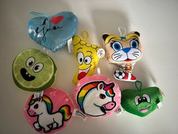 Lot de plusieurs petites peluches Neuves