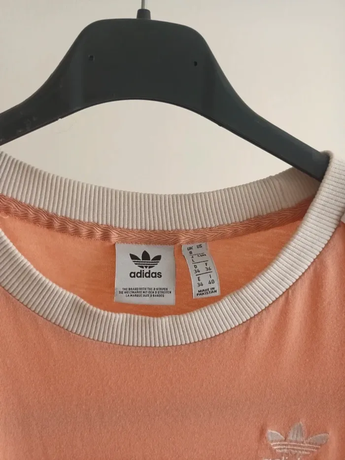 T-shirt rose et blanc Adidas taille 36 - photo numéro 2
