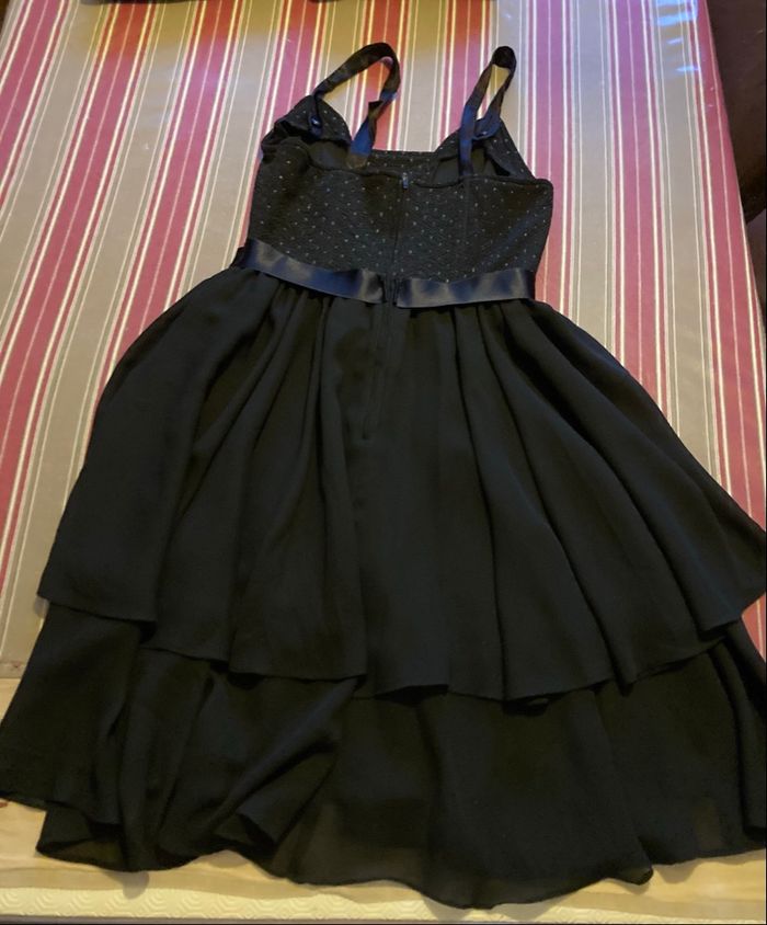 Robe de soirée noire avec strass taille 36 - photo numéro 4