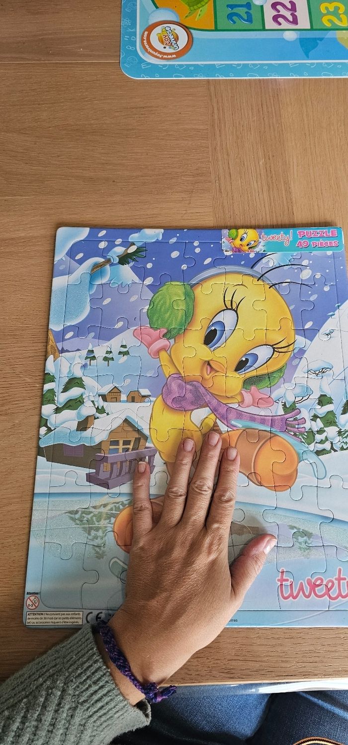 Puzzle Noël Looney tunes titi 49 pièces neuf - photo numéro 2