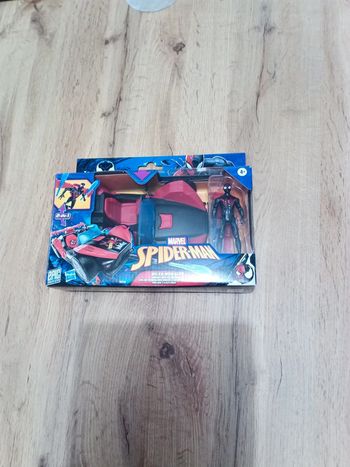 Jouet spiderman bolide de course
