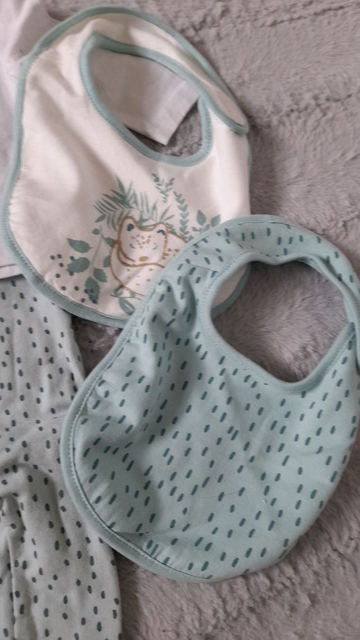 Ensemble complet 1 mois - photo numéro 4