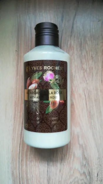 Lait pour le corps Argan et Rose Yves Rocher Neuf