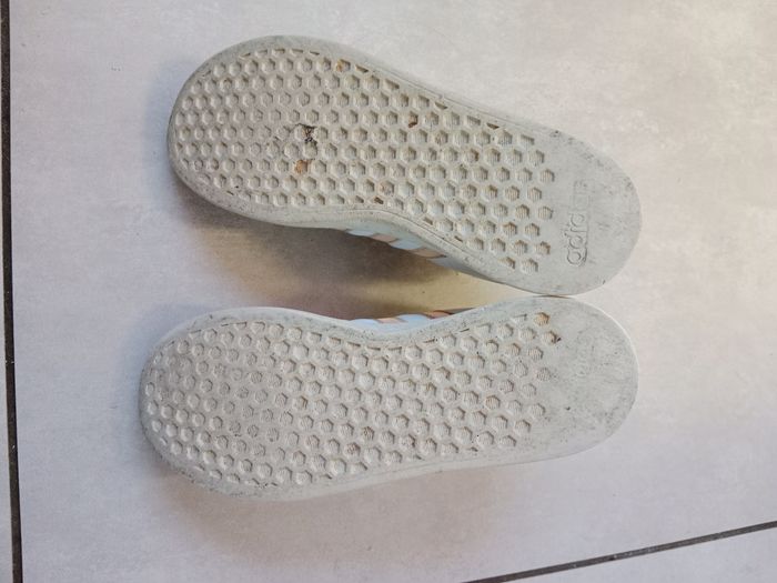 Chaussures adidas 35 - photo numéro 3