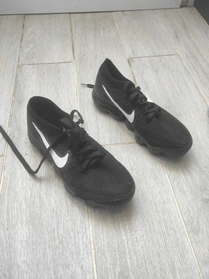 Baskets Nike taille 38