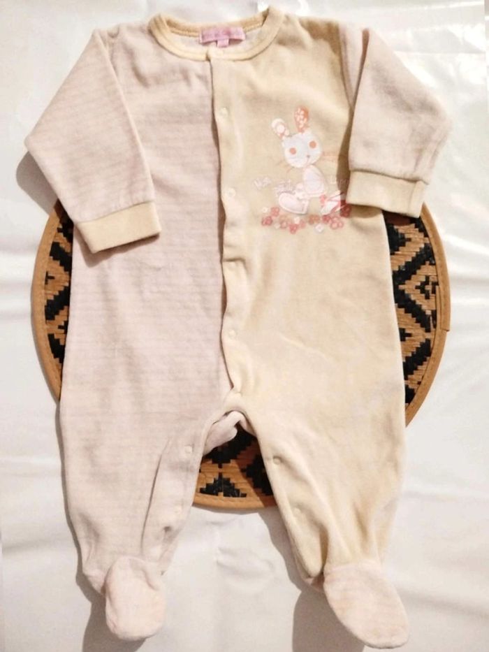 Pyjama  velours 6  mois  fille  ouverture  sur  le  devant - photo numéro 3