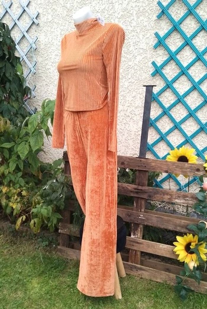 ensemble col roulé ouvert dans le dos et legging large effet plissés taille M -Undiz - photo numéro 4