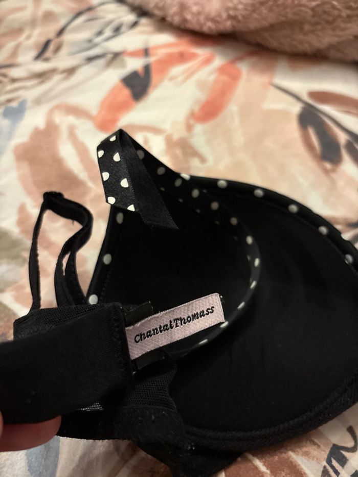 Soutien gorge Chantal thomass 85b comme neuf - photo numéro 3