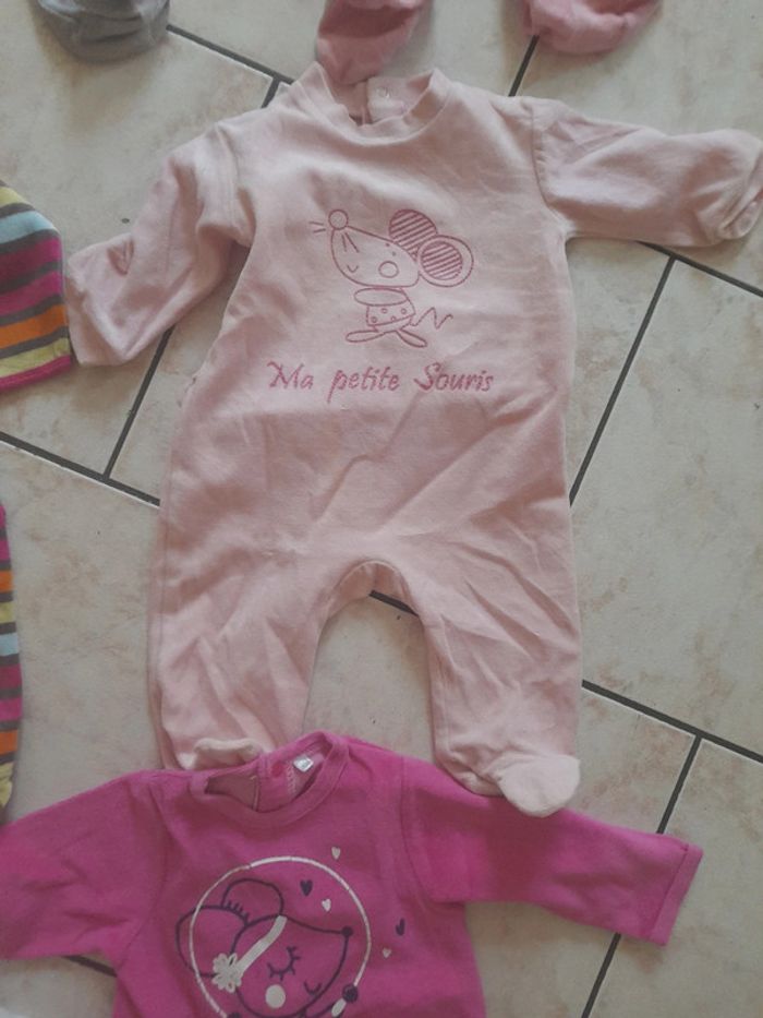 7 pyjamas 6 mois - photo numéro 4