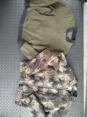 Lot de 2 veste forme bombers t.36