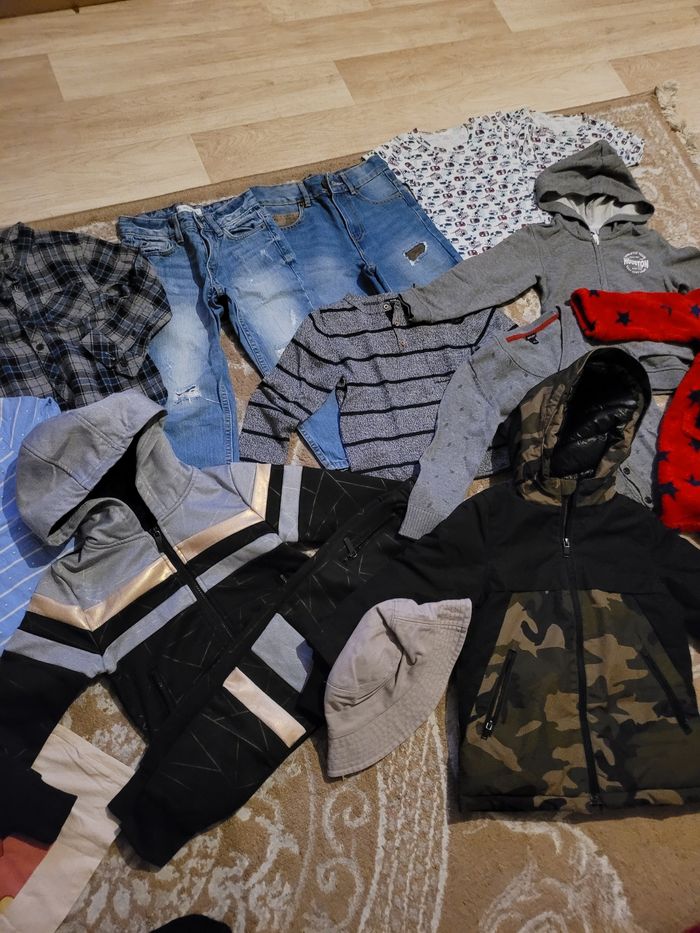 Lot vêtements 4 ans - photo numéro 4