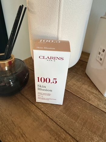 Fond de teint clarins skin illusion neuf