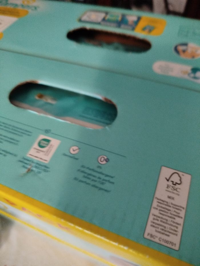 184 couche Pampers taille 3 premium protection - photo numéro 3
