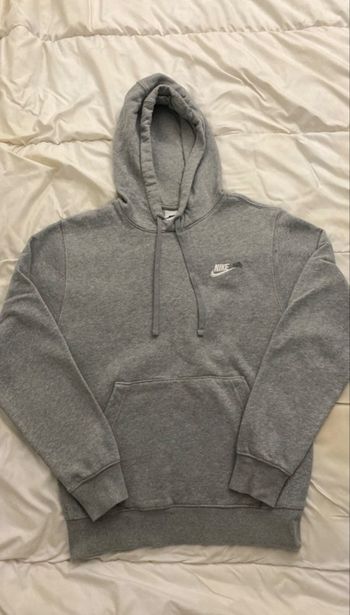 Pull Nike gris 