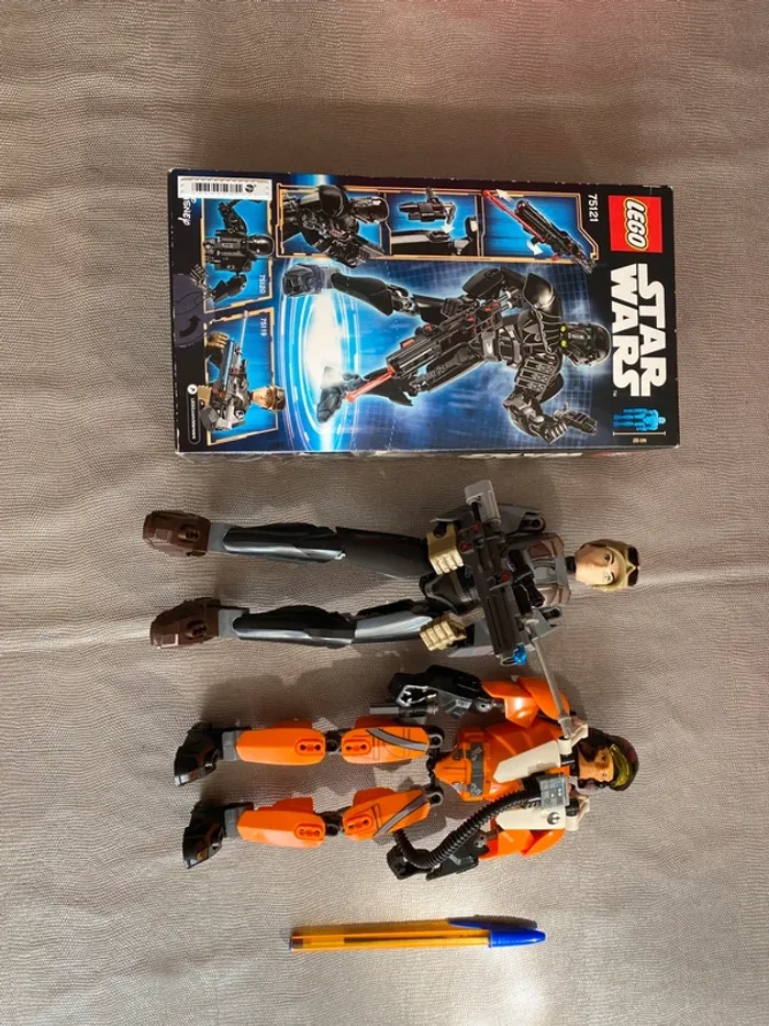 Lot 3 Lego Star Wars - Poe 75115 + Jyn Erso 75119 + Death trooper 75121 - photo numéro 3