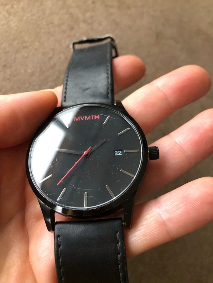 Montre Classic Black Leather MVMT - photo numéro 10