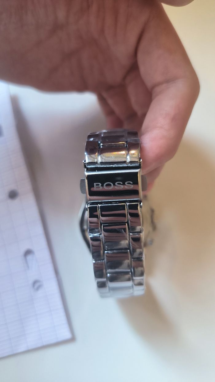 Montre Hugo Boss bleu - photo numéro 2