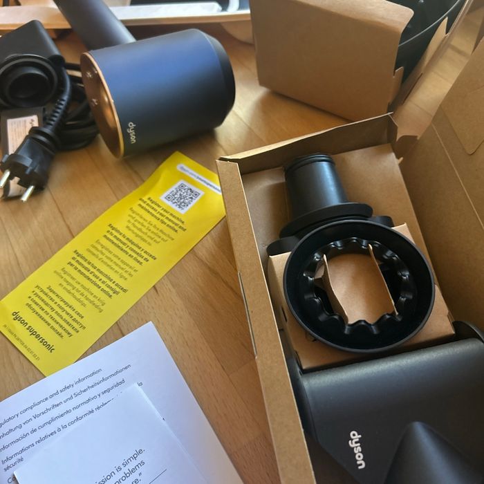 Sèche cheveux Dyson supersonic qualité professionnel Neuf - photo numéro 5