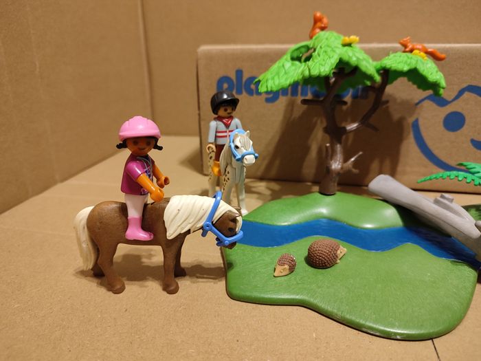 Playmobil 6947 Cavaliers avec poneys et Cheval occasion - photo numéro 3