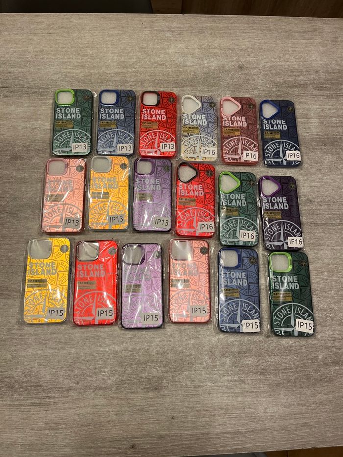 Coque stone island neuf !!