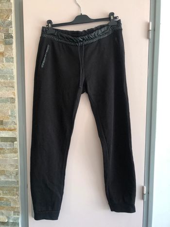 Jogging noir 40/42