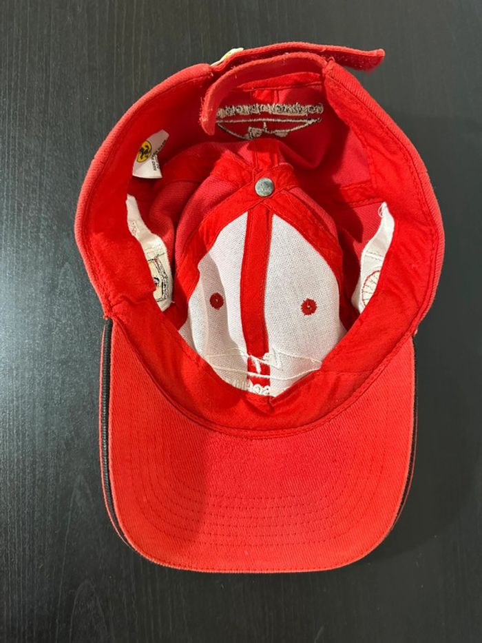 Casquette Ferrari x Marlboro - photo numéro 7