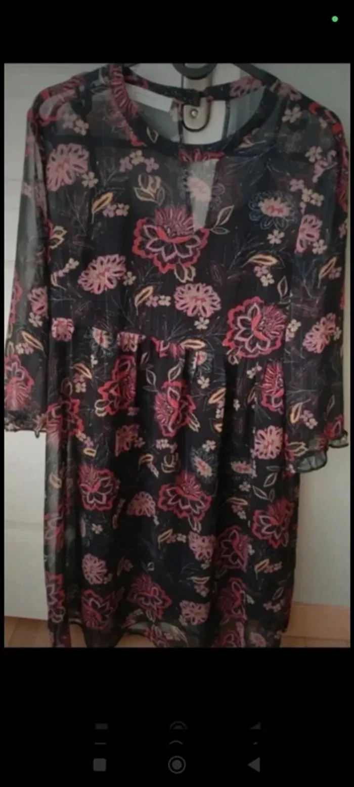 Robe noire à motif fleuri Promod S