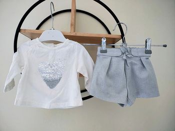 3 mois ensemble Teeshirt tape a l'oeil et short obaibi Okaïdi