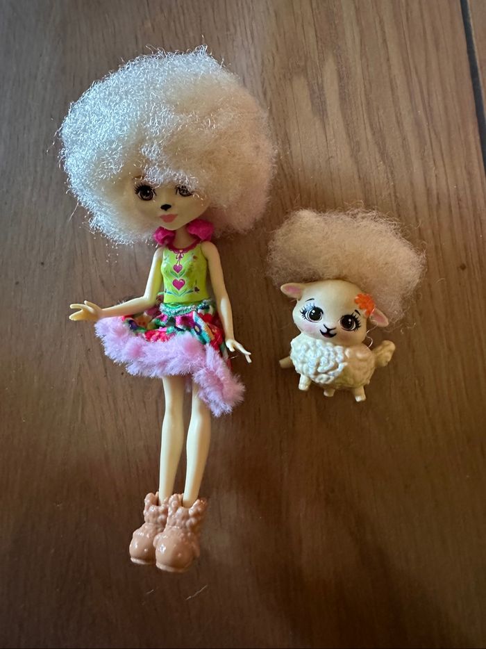 Poupée Enchantimals et son mouton  Mattel