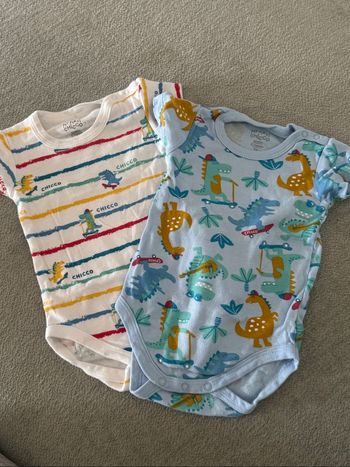 Lot de 2 bodies chicco