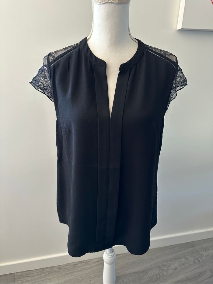 Blouse gothique en dentelle noire T38 M