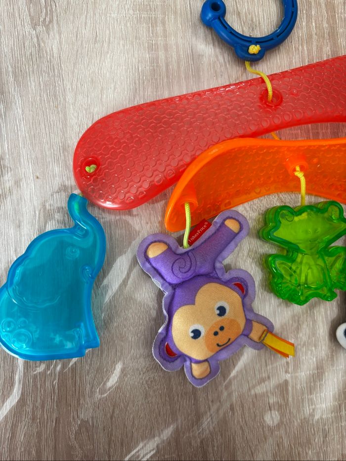 Mobile pour cosy/poussette animaux Fisher Price - photo numéro 2