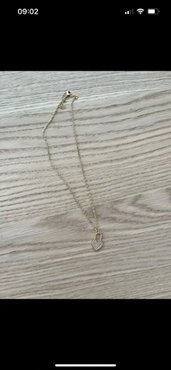 Bijoux collier cadenas