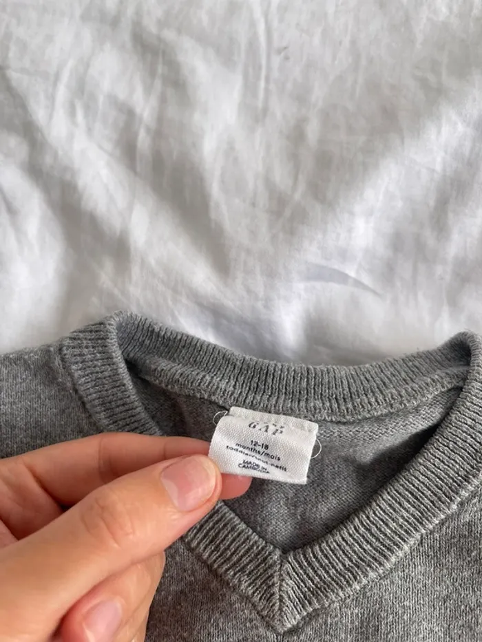 Pull Baby Gap 12-18 mois - photo numéro 2