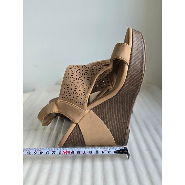 Sandales compensées beige - photo numéro 4