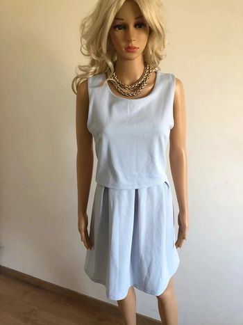 Robe bleue claire sans manches LolaLiza taille XS jamais portée (taille grand)