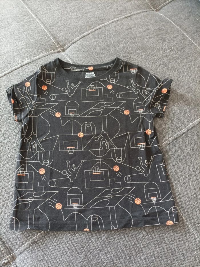 Tee shirt