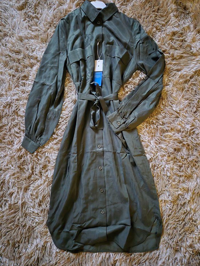 Robe chemise camila shirt dress taille XS 34 kaki olive Samsoe samsoe - photo numéro 3