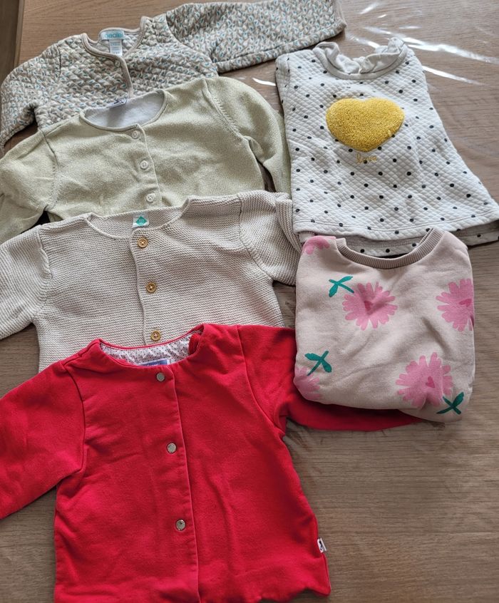 Lot vêtements fille 18 mois - photo numéro 3