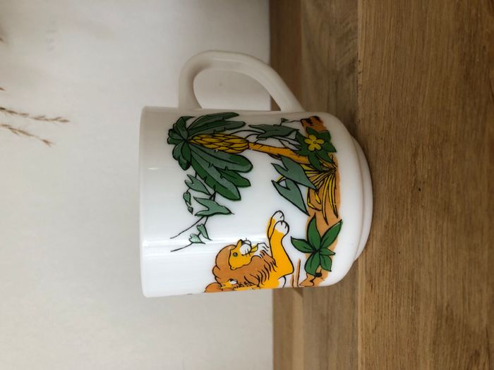 Mug vintage Arcopal lions jungle