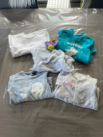 Lot de 5 pyjamas 3 mois