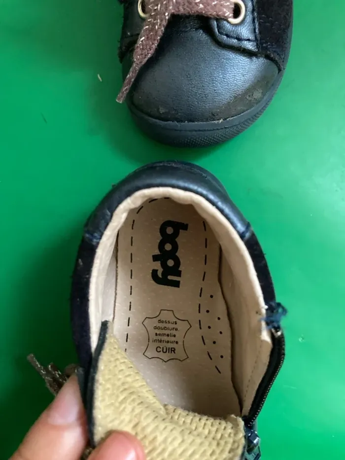 Chaussures taille 19 en cuir - photo numéro 9