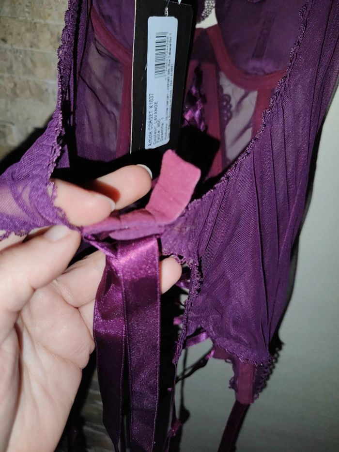 Corset porte jarretelles violet - photo numéro 7