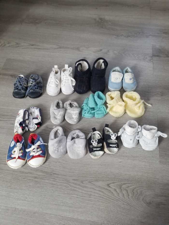 Gros lot chaussures naissance