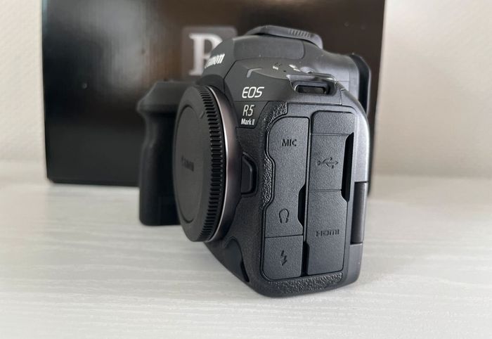 Canon EOS R5 Mark II - photo numéro 5