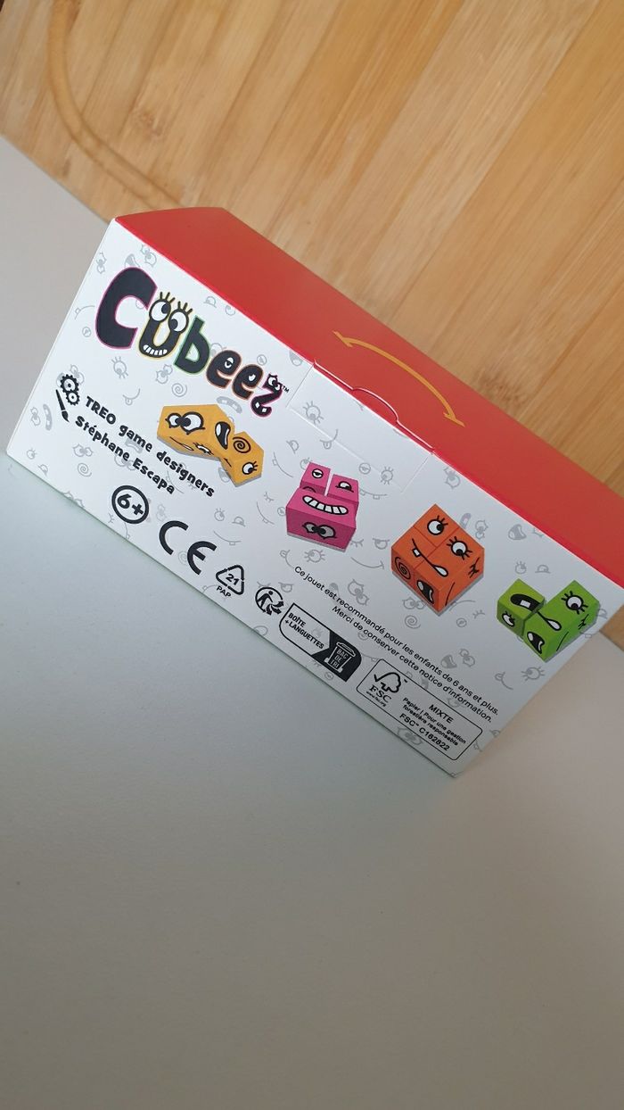 Neuf jeu de société jouet McDonald's Cubeez - photo numéro 2